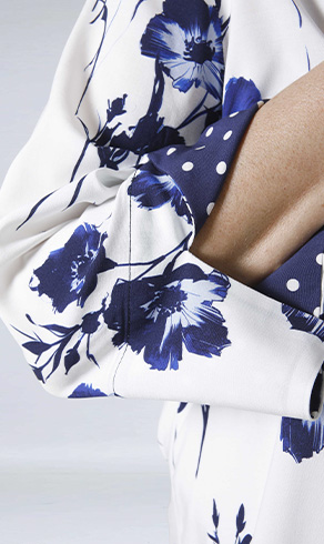 Blouse imprimée mix de fleurs et pois
