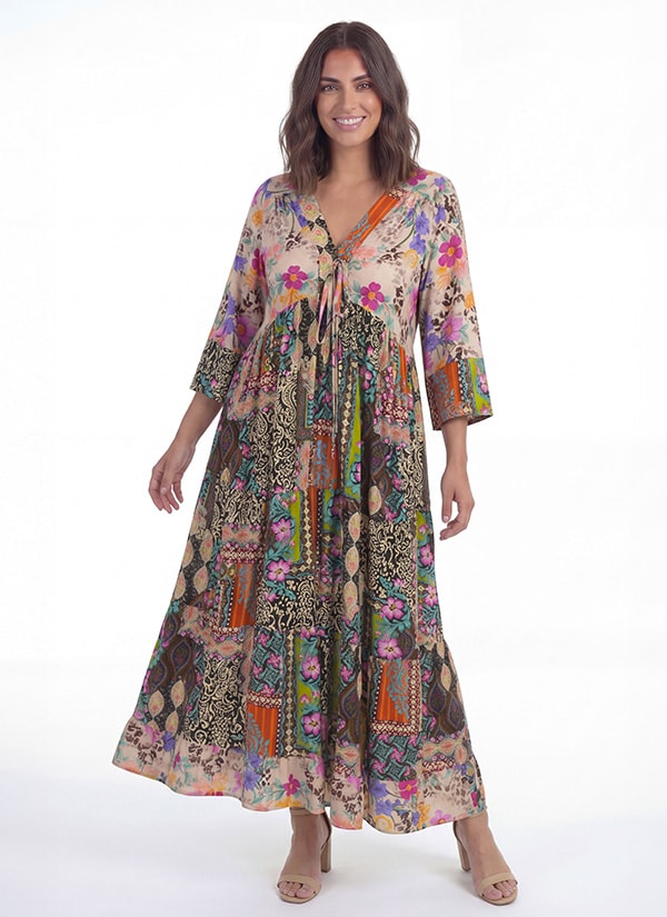 REZALA — Langes Kleid mit Patchwork-Druck Sunshine, Last Chance -40 % — Jean Marc Philippe